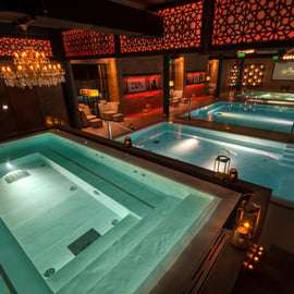 Budapeszt: Masaż 60/75/90 min + Nielimitowana kąpiel Mandala Day Spa