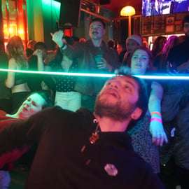 Ruin Pub Crawl – darmowy wstęp VIP, 6 shotów, gry i zdjęcia