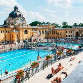 Budapeszt: Uzdrowisko Széchenyi - wycieczka całodniowa z opcją zwiedzania Pálinki
