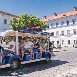 Budapeszt: Oficjalny elektryczny autobus hop-on hop-off do zamku w Budzie