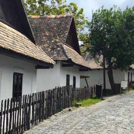 Hollókő i Eger – wycieczka prywatna z Camera Obscura