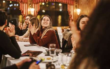 Budapeszt: Rejs po Dunaju z węgierską kolacją i muzyką na żywo