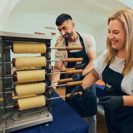 Budapeszt: warsztaty tradycyjnego ciasta kominowego (kürtőskalács)