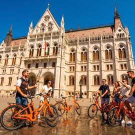 Budapeszt: historyczna wycieczka rowerowa z lokalnym przewodnikiem, trwająca 2,5 godziny
