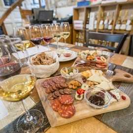 Budapeszt: Degustacja win, serów i wędlin