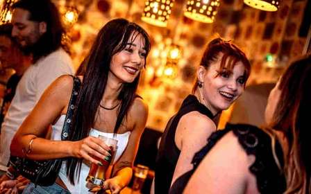 Budapeszt: Ruin Bar Pub Crawl z biletami wstępu