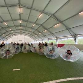 Budapeszt: Gra w bubble football z piwem
