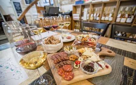 Budapeszt: Degustacja win, serów i wędlin
