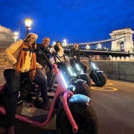 Budapeszt: Nocna wycieczka na e-hulajnodze MonsteRoller