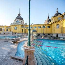 Budapeszt: Termy Széchenyi – Wstęp Fast Track z szafką
