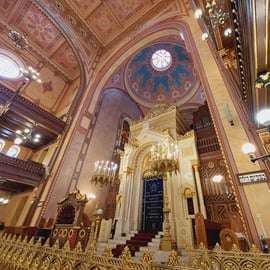 Budapeszt: wycieczka piesza po dzielnicy żydowskiej i wstęp do synagogi