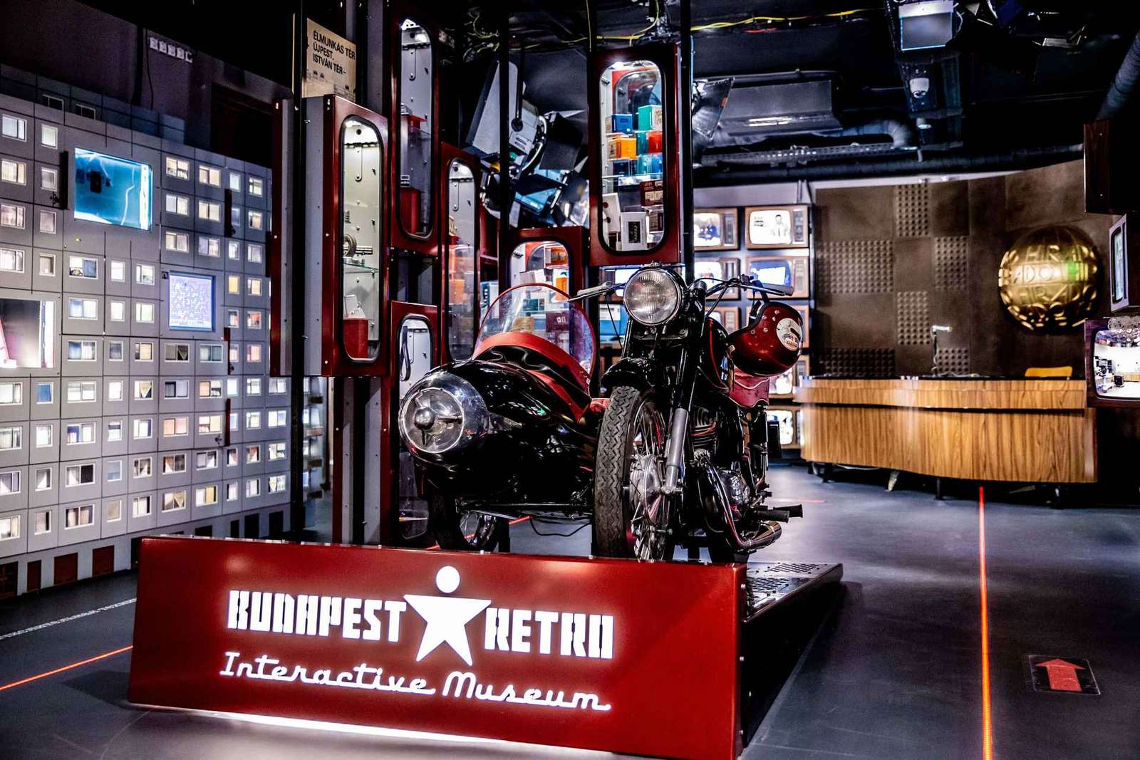 Budapeszt: Bilet do interaktywnego muzeum retro w Budapeszcie