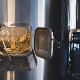 Budapeszt: Wycieczka po browarze "First Craft Beer" i degustacja piwa