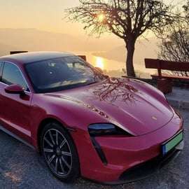 Budapeszt: prywatna wycieczka po mieście elektrycznym Porsche Taycan