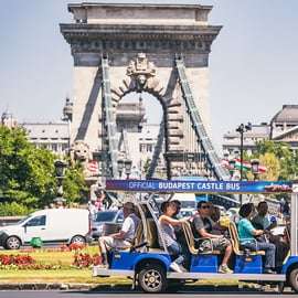 Budapeszt: Oficjalny elektryczny autobus hop-on hop-off do zamku w Budzie