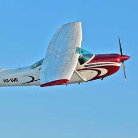 Lot widokowy nad Budapesztem samolotem Cessna C172