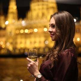 Budapeszt: 4-daniowy rejs z kolacją i występem fortepianowym