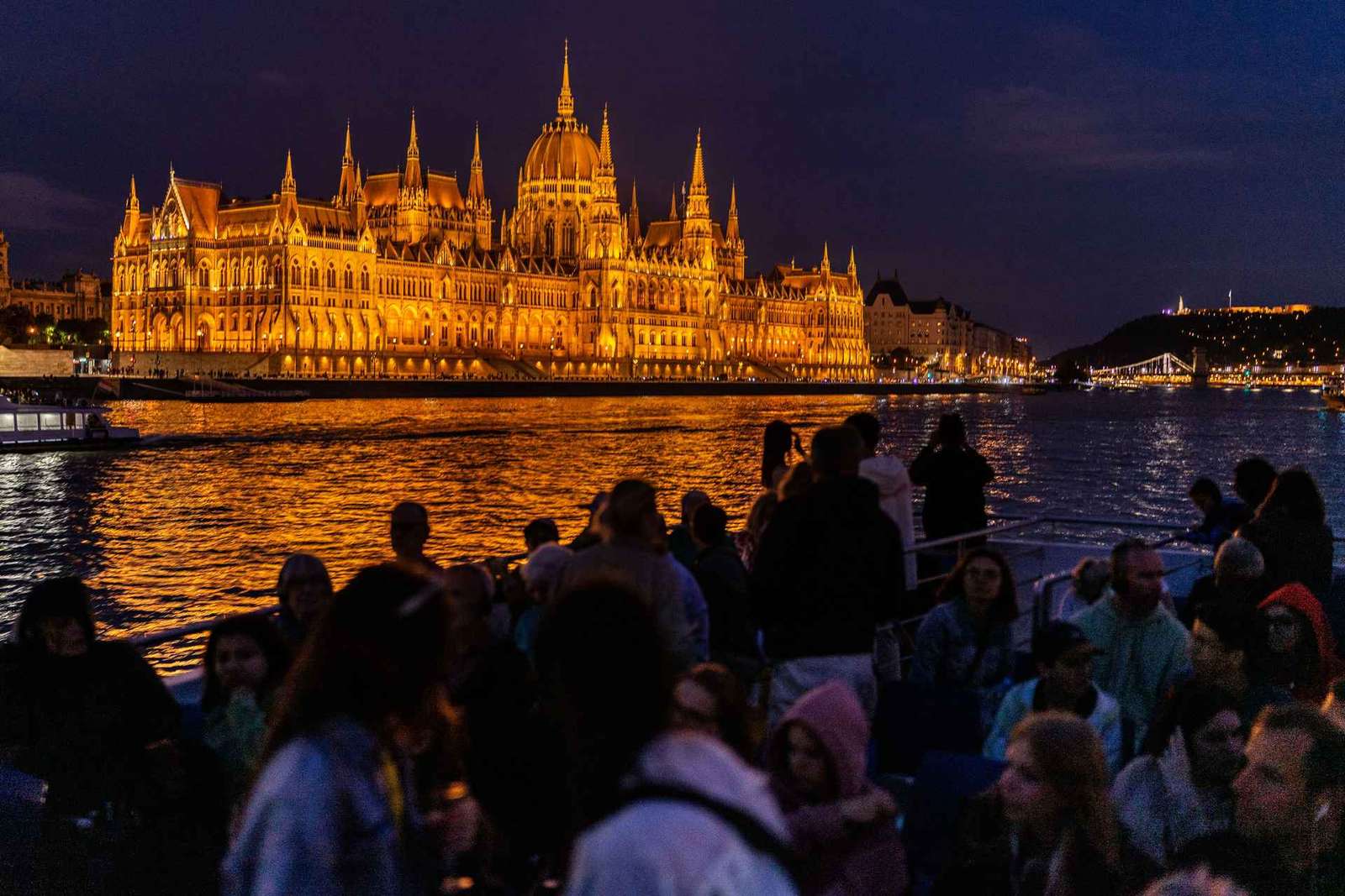 Budapeszt: 1-godzinny wieczorny rejs wycieczkowy z napojami