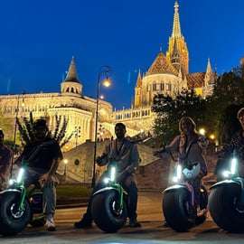Budapeszt: Nocna wycieczka na e-hulajnodze MonsteRoller