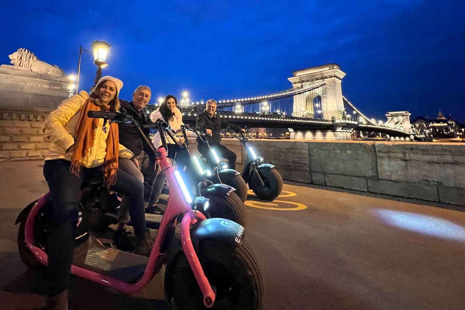 Budapeszt: Nocna wycieczka na e-hulajnodze MonsteRoller