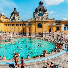 Budapeszt: Uzdrowisko Széchenyi - wycieczka całodniowa z opcją zwiedzania Pálinki