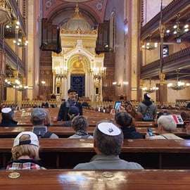 Budapeszt: wycieczka piesza po dzielnicy żydowskiej i wstęp do synagogi