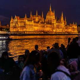 Budapeszt: 1-godzinny wieczorny rejs wycieczkowy z napojami