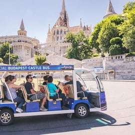 Budapeszt: Oficjalny elektryczny autobus hop-on hop-off do zamku w Budzie