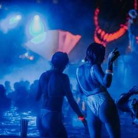 Budapeszt: Sparty - Najlepszy bilet na nocną imprezę w spa