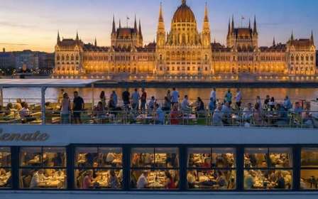 Budapeszt: Wieczorny rejs i kolacja z drinkiem powitalnym